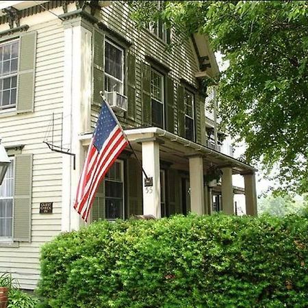 The Thistle Inn ブースベイハーバー エクステリア 写真