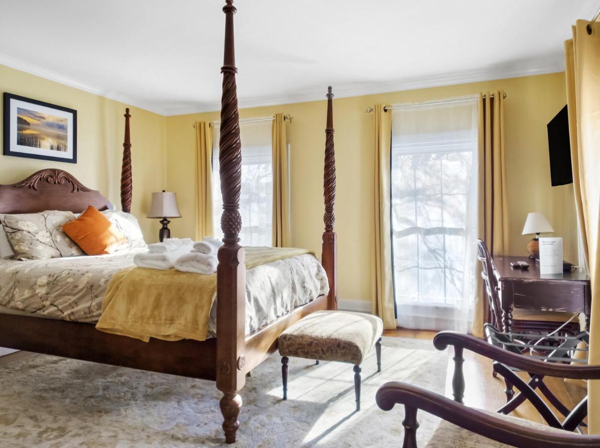 The Thistle Inn ブースベイハーバー エクステリア 写真