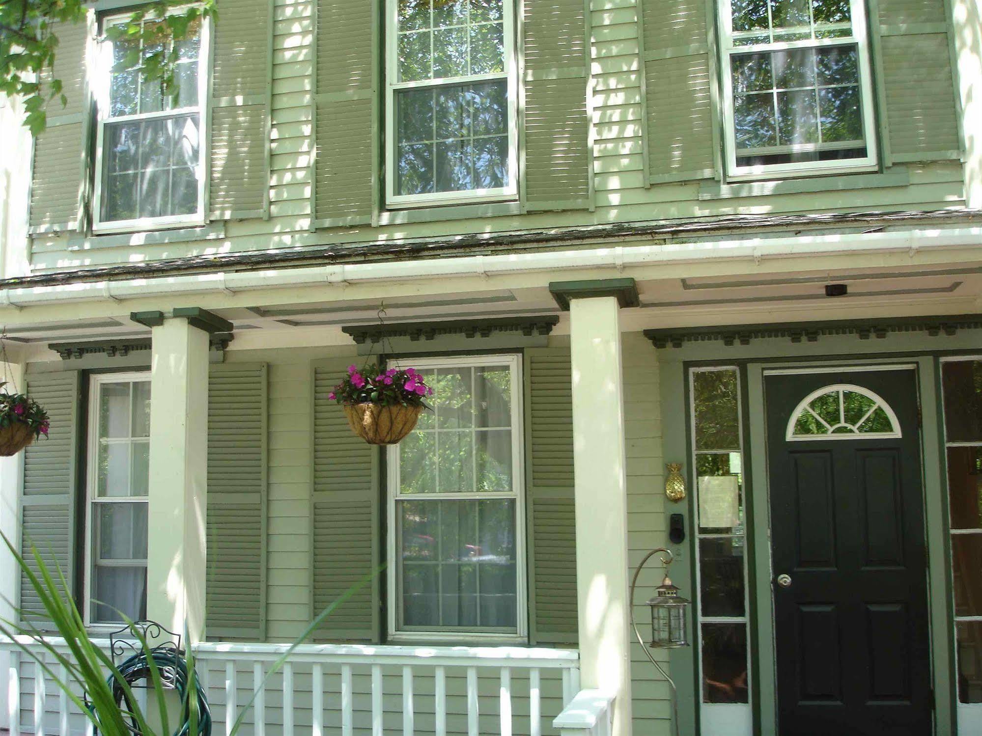 The Thistle Inn ブースベイハーバー エクステリア 写真
