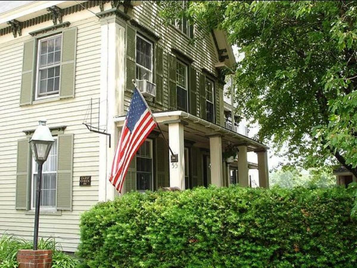 The Thistle Inn ブースベイハーバー エクステリア 写真