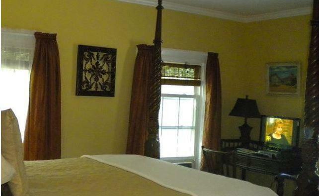 The Thistle Inn ブースベイハーバー エクステリア 写真